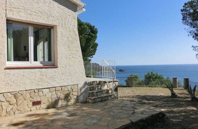 CASA FENOLLEDA - House with panoramic sea views in Llançà