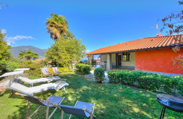 Casa Francesca Garden And View, Castelveccana, Italy