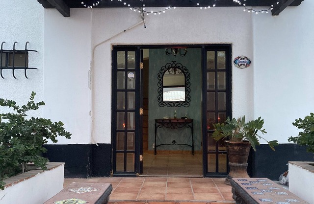 Casa Frida at Sandy Beach Downtown area