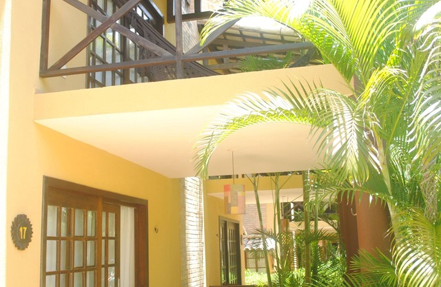 Casa Girassois, located in the center of Pipa, is a large oasis in the center