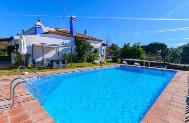 Casa Grande Constantina by Ruralidays
