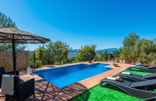 Casa Hornillos Alozaina by Ruralidays