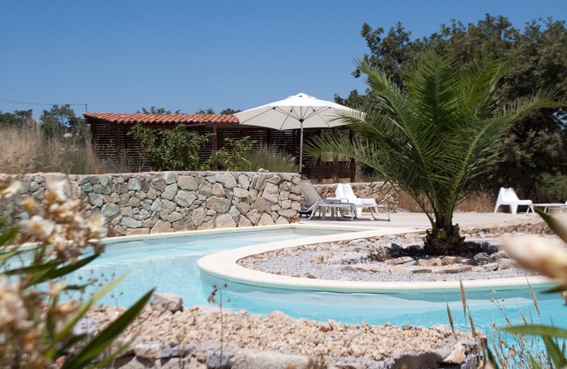 Casa Hridaya Oriental in a rural peaceful setting near Castelo de Vide