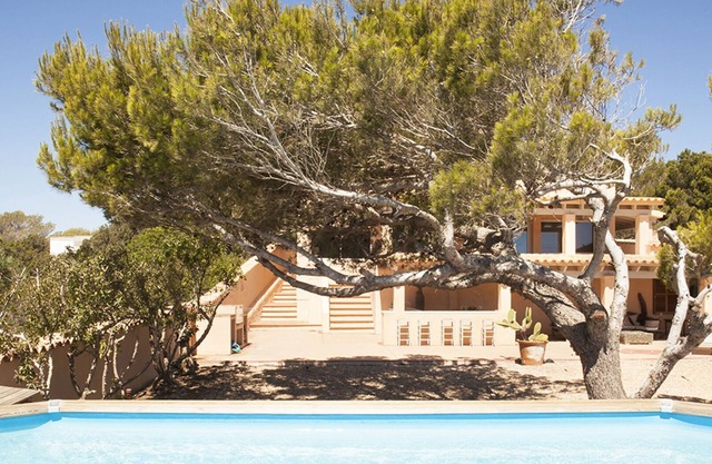 "Casa Ibiscus"by WP Relais in Formentera,just a few steps from Cala en Baster