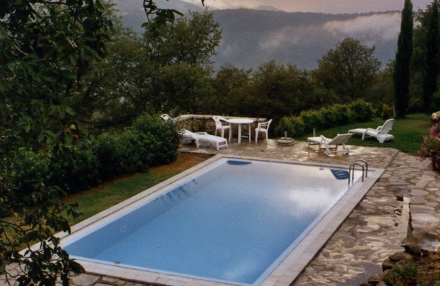 Casa Monsiano App. I Quiet location, pure nature in olive grove