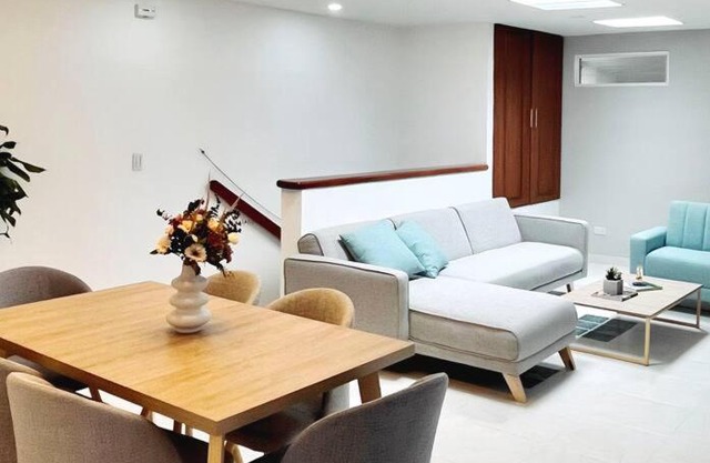 Casa Jardin: Hermosa, amplia y muy cerca al parque
