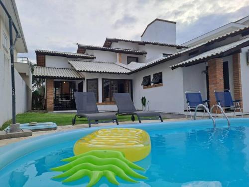 Casa Jurerê Internacional | 3 quartos | piscina | churrasqueira | 300m do mar.