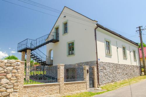 Casa Kresován