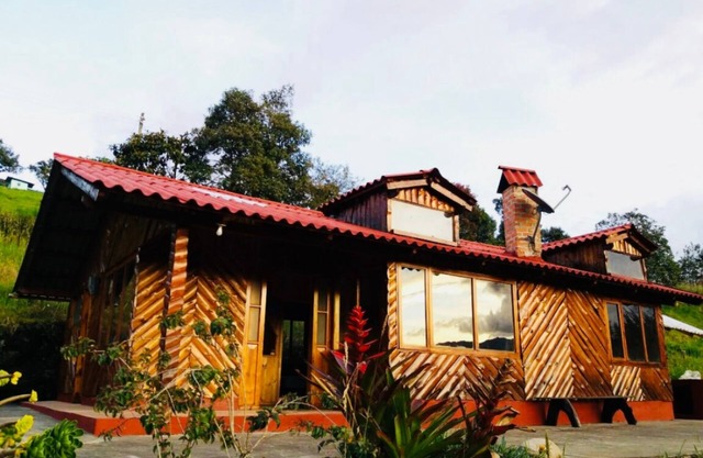 Casa la Kocha (Rural Cabin/Hostal/Cottage in Laguna de la Cocha)