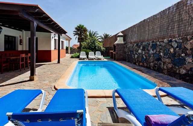 Casa La Vera, 5 bedroom, 5 bathroom villa with garden and private pool
