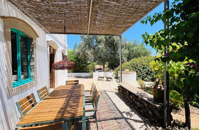 Casa Lagar (Algarve, Portugal), beautiful vacation home with lots of privacy!
