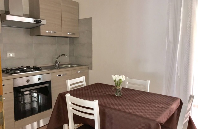 Casa Lucia convenient to the direct bus to Venice historic center
