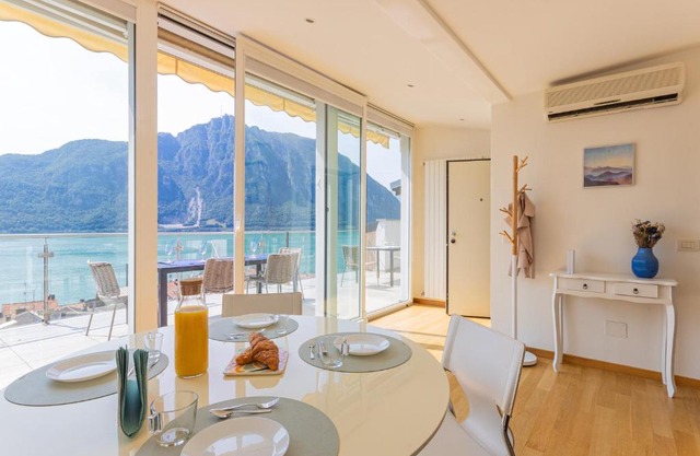 Casa Madlen - Bright Attic with Marvelous View