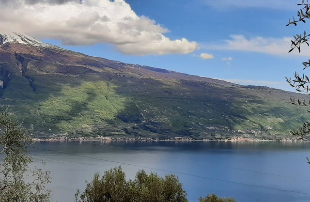 Casa Maffei PLUS apartment 4, 1st floor, balcony with wonderful lake view, garden