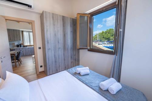 Casa Mare e Olio by All About Paxos