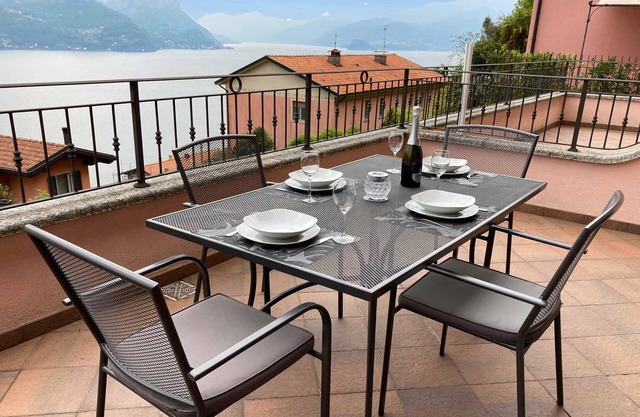 Casa Mastena Vista Lago, San Siro, Italy