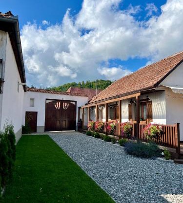 Casa Matteo - Rustic & cosy getaway in Zărnești