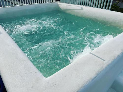 Casa Mediterranea Jacuzzi vista Mare Torre Guaceto Ostuni