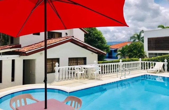 Casa Melgar Condominio Hacienda LA Estancia