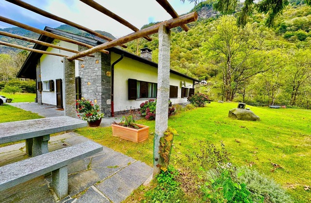 Casa Mima 1, Gerra Verzasca, Switzerland