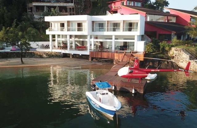 Casa Moderna e Pé na Areia em Angra - ANG008
