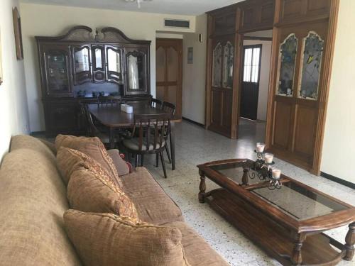 Casa muy comoda en excelente lugar