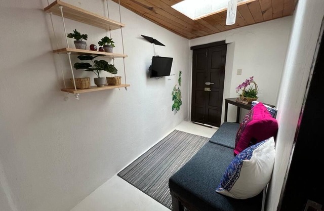Casa Petra esta en el centro de San Cristobal donde caben hasta 4 personas.