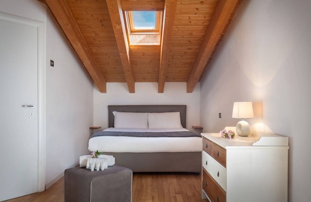 CASA NADIA - modern and very central located, free parking