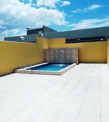casa na praia com piscina em itanhaem