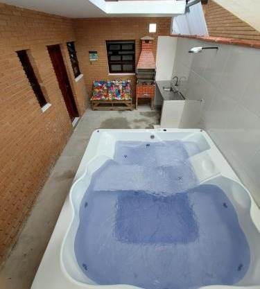 Casa na praia do Lazaro com Jacuzzi aquecida II