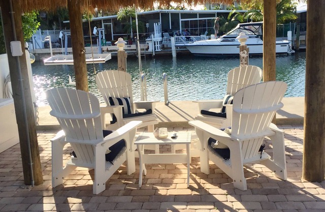 CASA NAUTICA @ KEY COLONY 37.5 FT PRIVATE DOCKAGE CABANA CLUB WITH BEACH & POOL