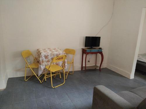 Casa no Centro de Tinguá - Sem Roupas de Cama e Toalhas
