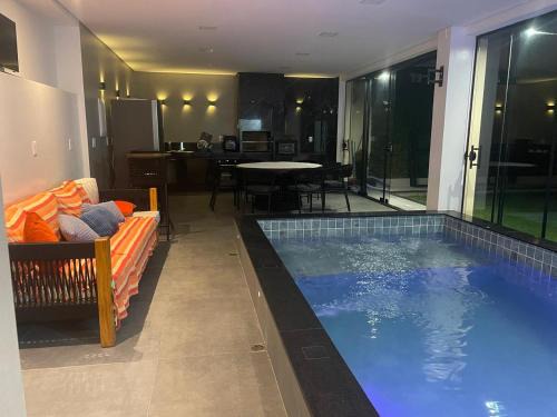Casa Nunes São Sebastião - Piscina Coberta e Aquecida