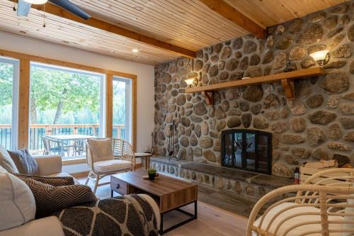 Casa Olej Unforgettable getaway in Tremblant & SPA
