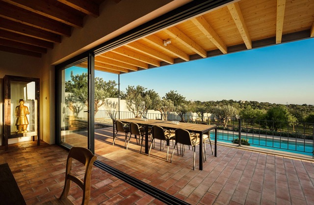 Casa Oliveira, stylish vacation home with private pool in the hills of Algarve