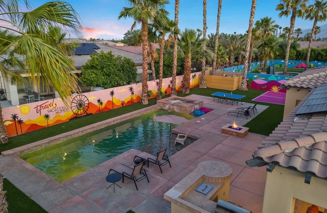 Casa Palmera - Lux Villa, Pickle Ball, Pool and Spa