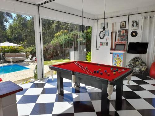 Casa para relaxar, estilosa, privativa e pet friendly