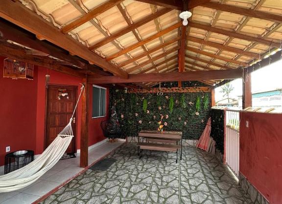 Casa para temporada em condomínio Orla 500, com piscina em unamar - Cabo Frio