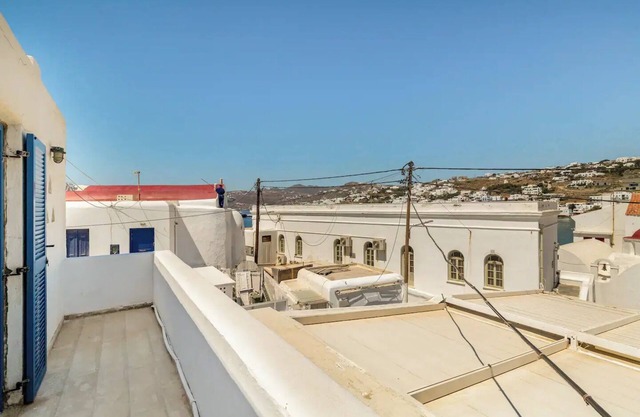 Casa Paraportiani House sea view in the heart of the Old Port mykonos Cityhall