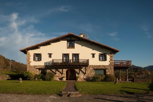 Casa Peluaga