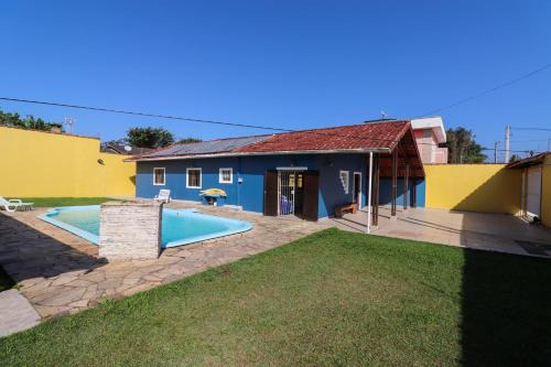 Casa piscina aquecida 400m da praia