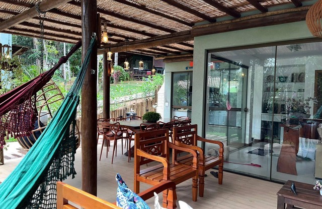 Casa Praia do Forte with private lake, pets are beautiful!