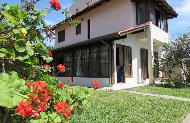 Casa Praia Gaivotas 100m from the sea, with large garden.