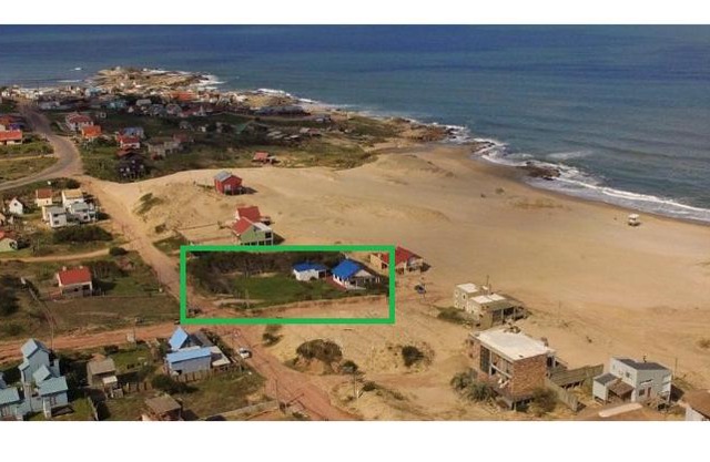 Casa Punta del Diablo sobre La Viuda
