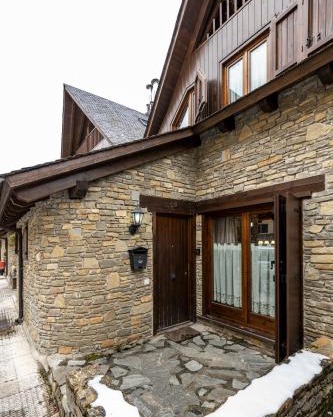 Casa Rústica - Sorieus Lodge en Lérida