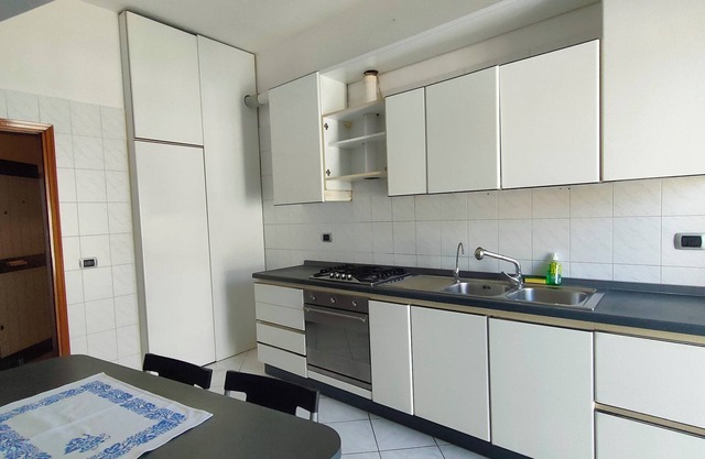 Casa Renzi - Three Bedroom Apartment, Sleeps 5