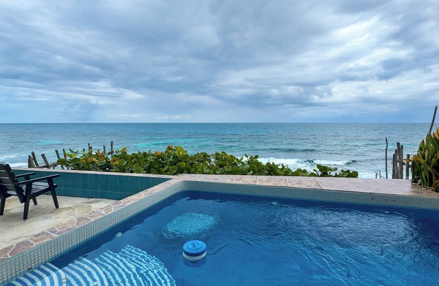 Casa Roca Caribe - 1st Floor Suite - 2 Bedroom, 1 Bathroom, Oceanside Pool
