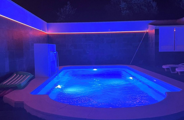 Casa Rural LA Granja Espaciosa Moderna Tranquila Piscina