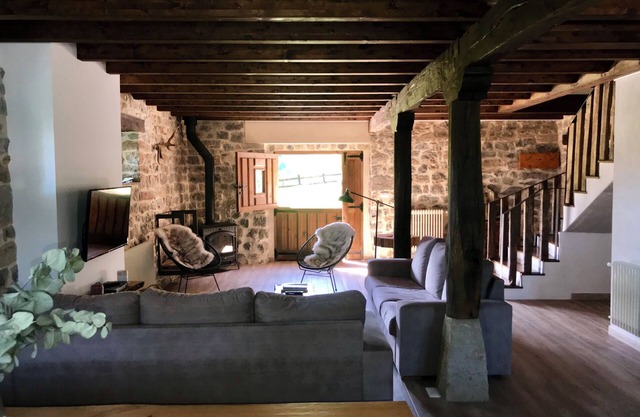 Casa Rural La Fontana de Pedroso, Descubre Cantabria y Cabarceno