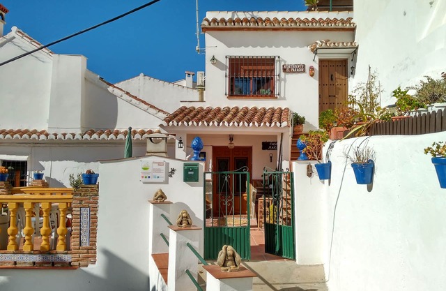 Casa Rural Maria in Carratraca. Nature tourism and health
